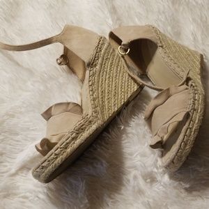 Super Cute Cream Wedges